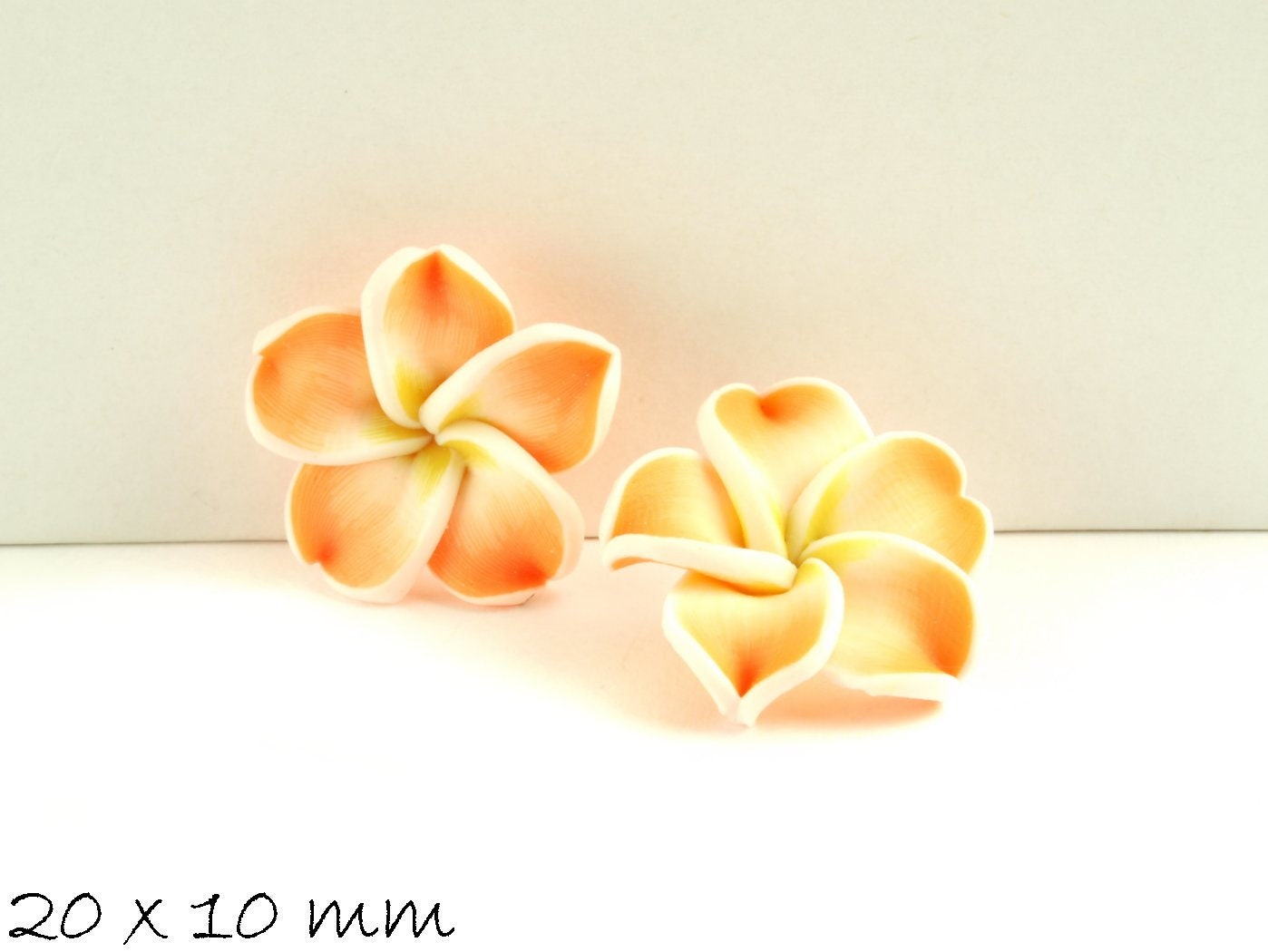 4 Stück Frangipani Blüten Fimo Clay orange 20 x 9 mm