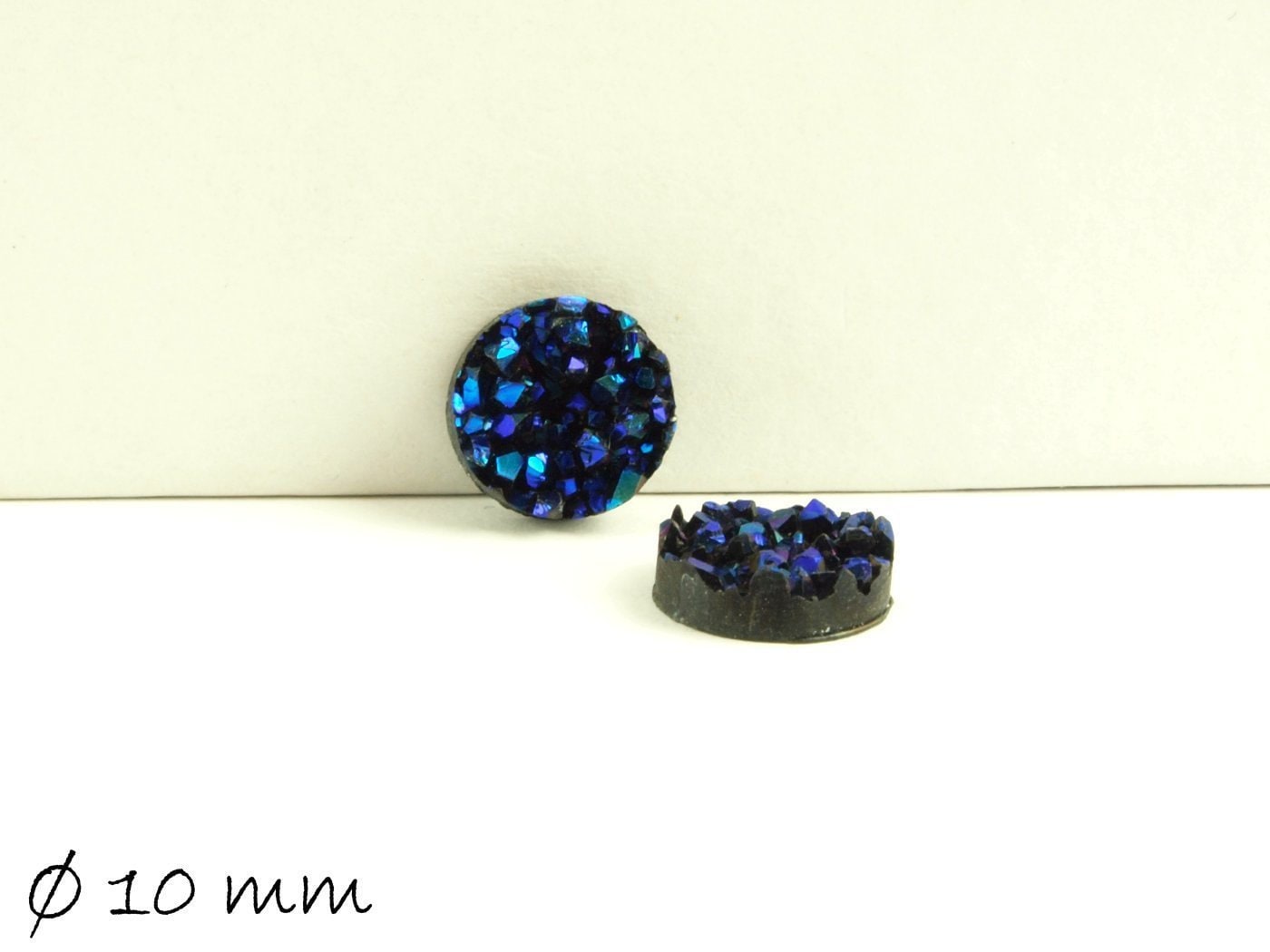 8 Stück runde Resin Cabochons Druzy-Imitat 10 mm, blau