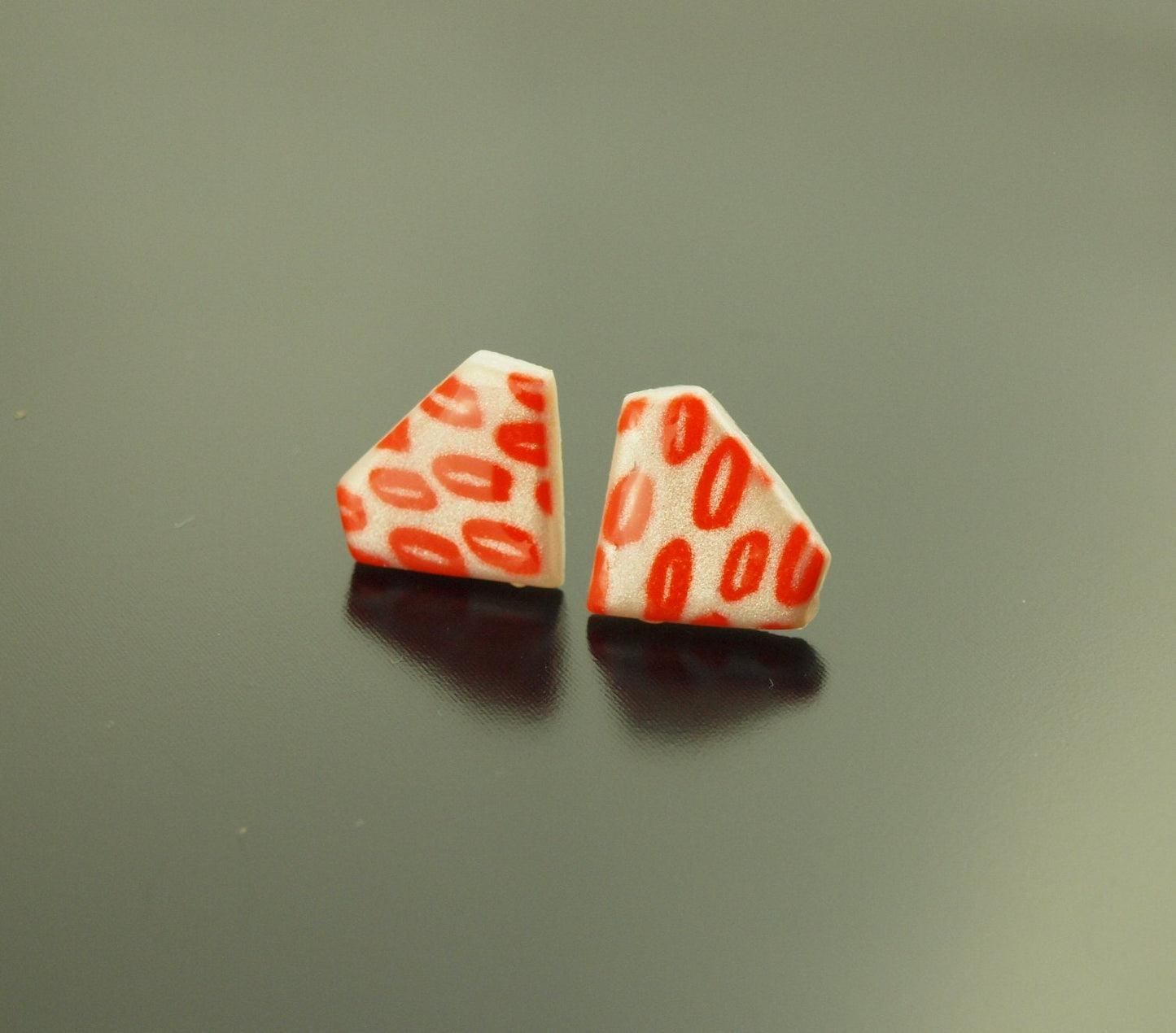 Ohrstecker Diamant retro Muster Kreise Punkte rot weiß Polymer Clay Fimo Ohrringe Stecker