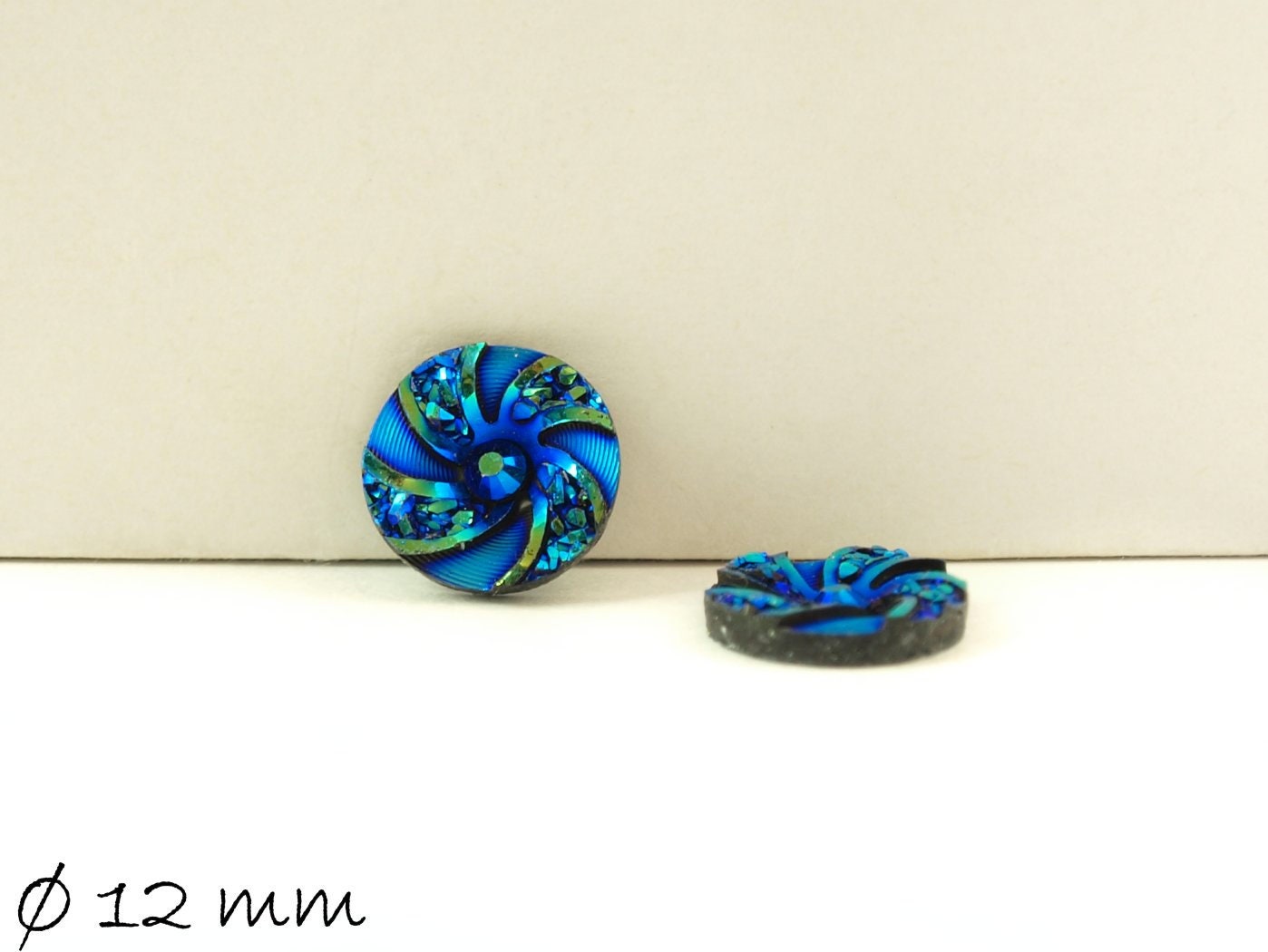 6 Stück runde Resin Cabochons Ø 12 mm blau