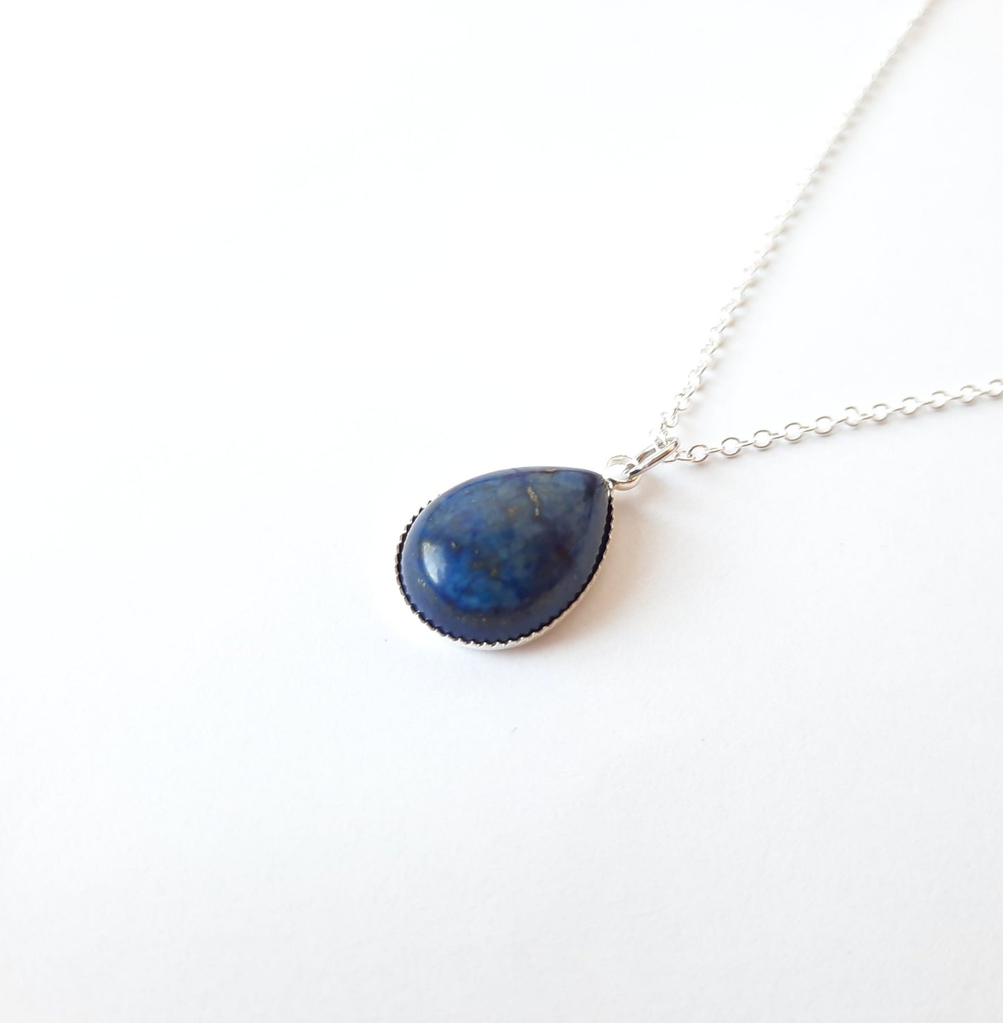 Kette Lapislazuli Edelstein Tropfen silbern blau Cabochon Lapis Lazuli gold oval