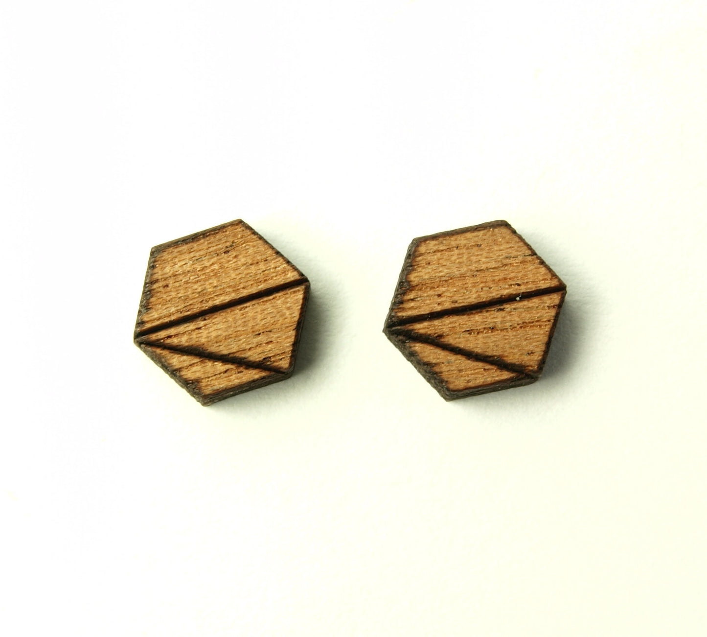 Ohrstecker nach Wahl Sechseck mit Muster Chevron Dreieck geometrisch Hexagon Holz Ohrringe