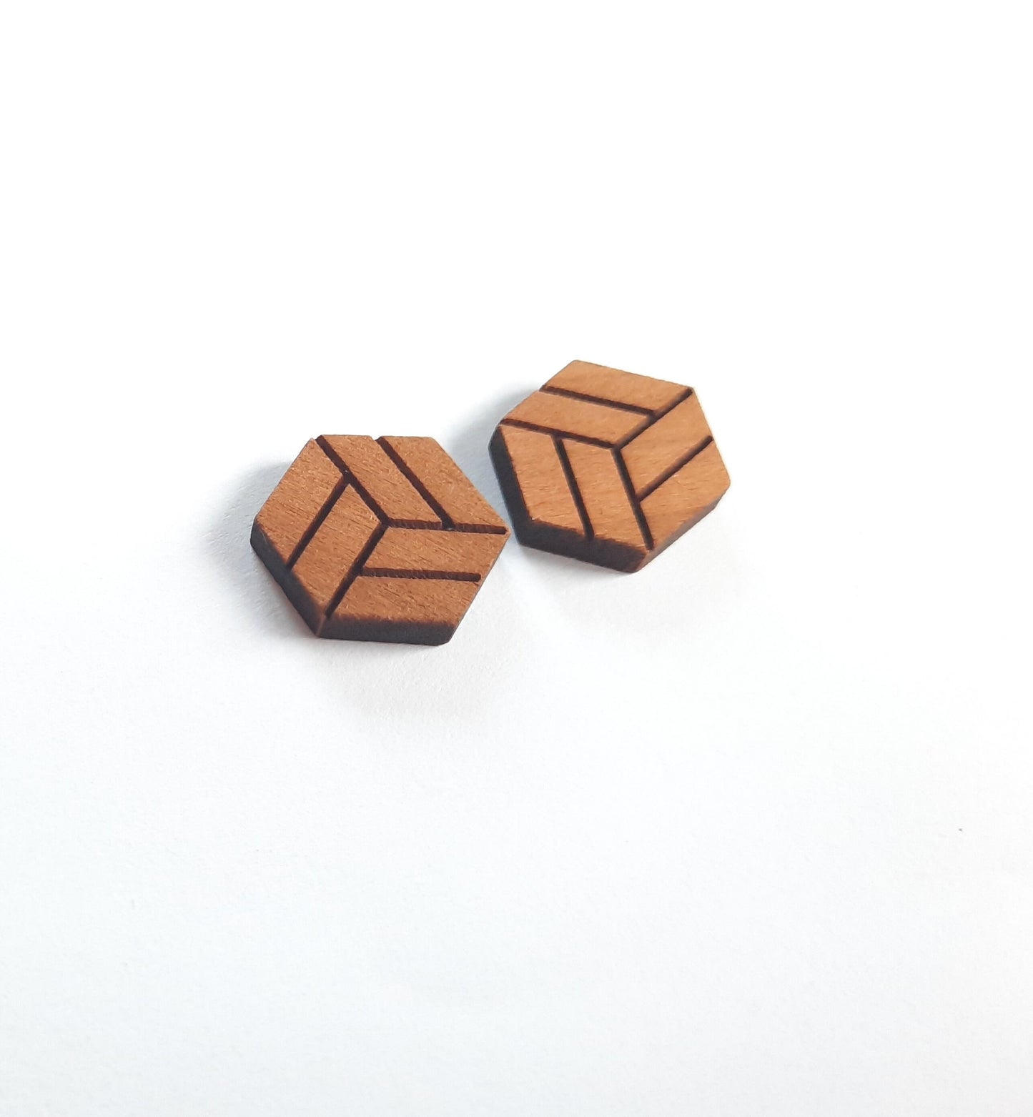 Ohrstecker Sechseck Hexagon 3D retro Muster Wabe Holz Ohrringe