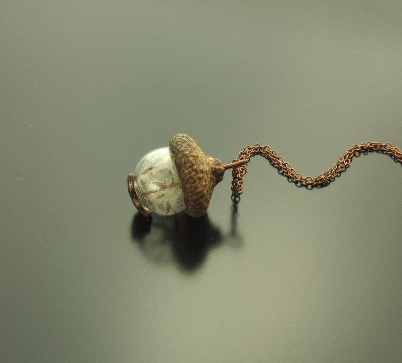 Echte Pusteblume am Eichelhütchen Glasperle Kette