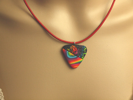 Surferkette Leder Anhänger bunt Muster Mandala Polymer Clay Kette Lederkette nach Wahl