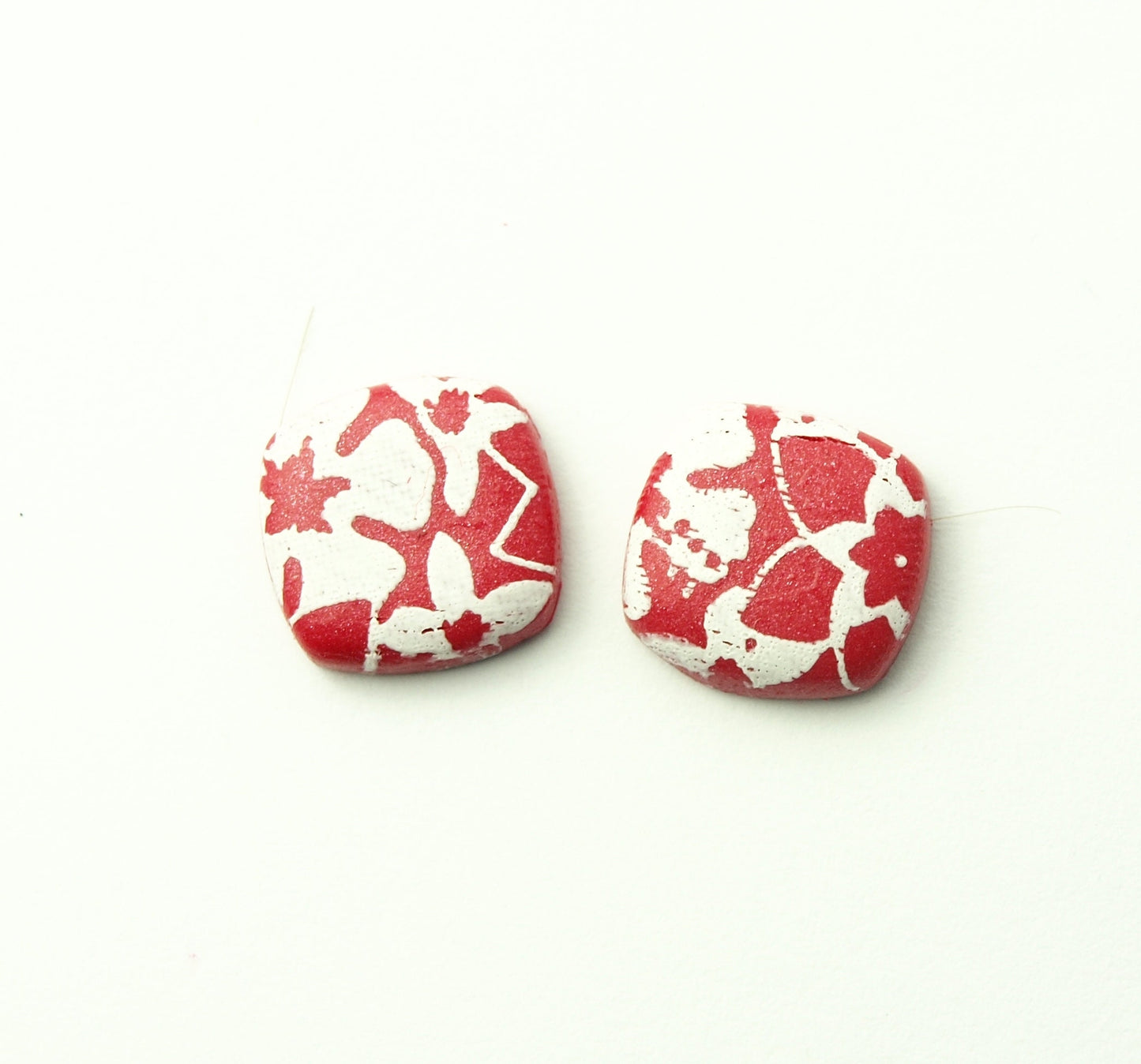 Ohrstecker Blüten Muster rot weiß Polymer Clay Fimo Ohrringe Stecker nach Wahl