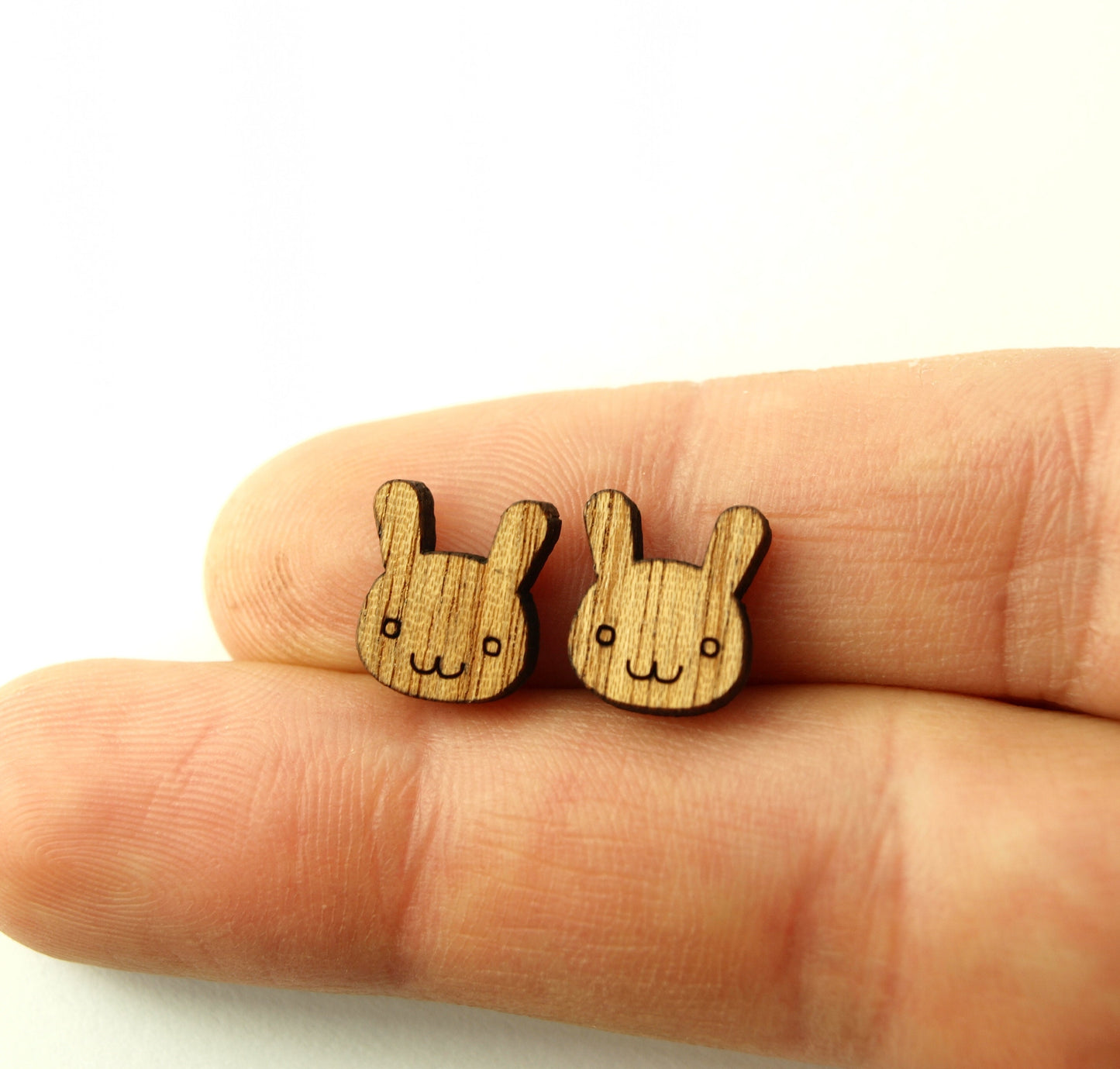 Ohrstecker Hase Kaninchen Holz Ohrringe Kawaii Comic Stecker nach Wahl