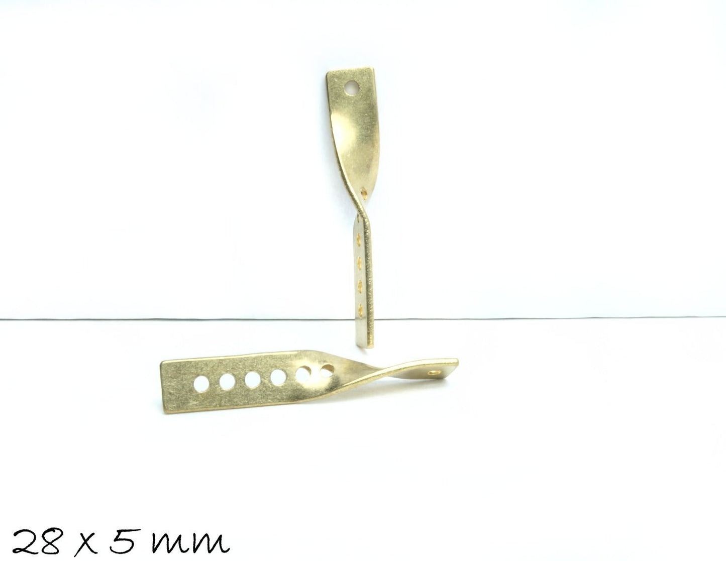 2 Stück Anhänger Helix aus Messing, gold, 28 x 5 mm