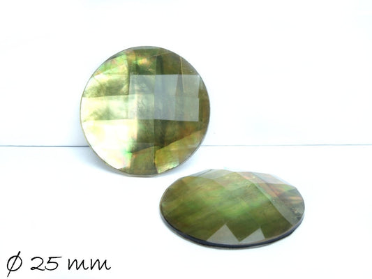 1 Stück facettierter Cabochon, Abalonen Perlmutt mit Resin-Überzug, 30 mm, grün, blau, bunt