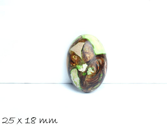 1 Stück ovaler Edelstein Cabochon,  synthetischer Regalit, 25 x 18 mm, grün